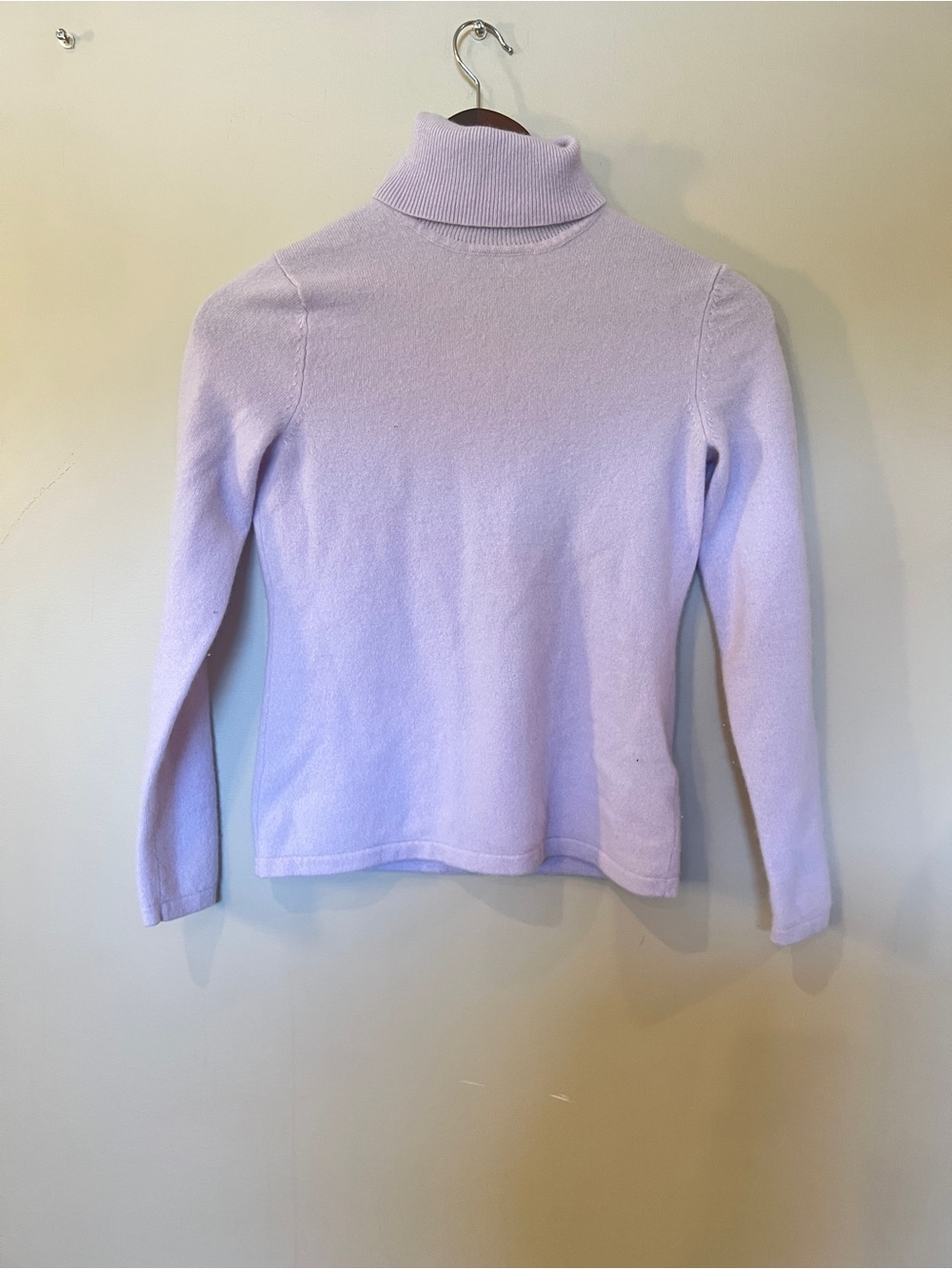 Lord & Taylor 100% Cashmere Lilac Turtleneck Sweater S - Picture 2 of 6